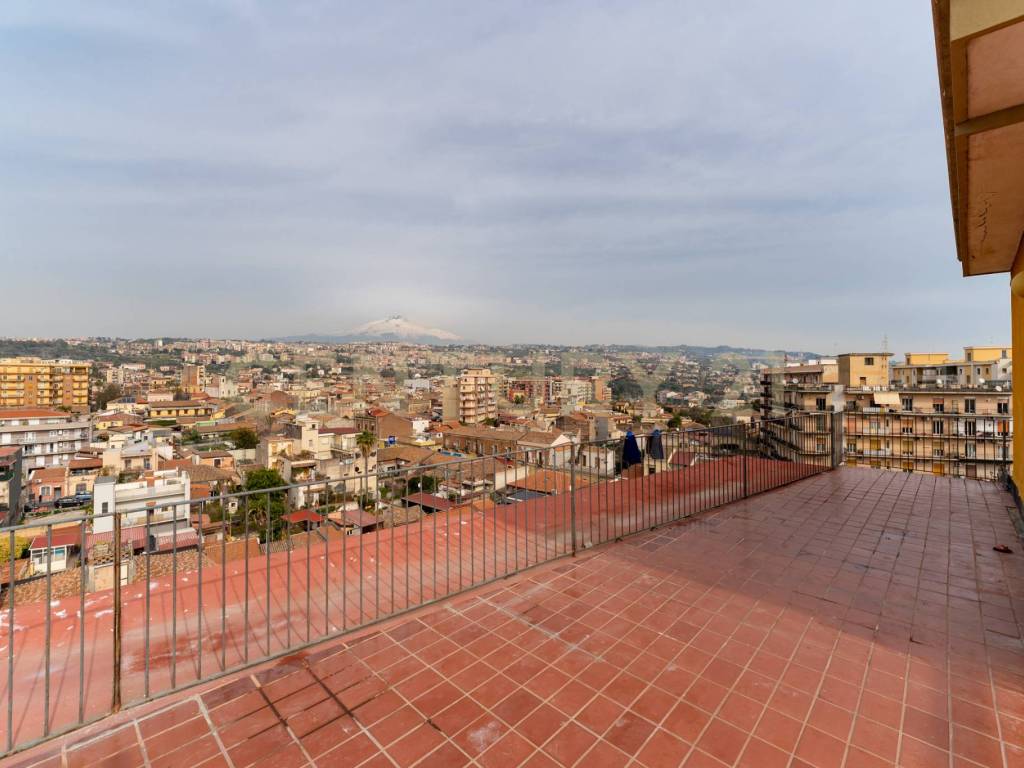 appartamento in vendita a Catania in zona Picanello