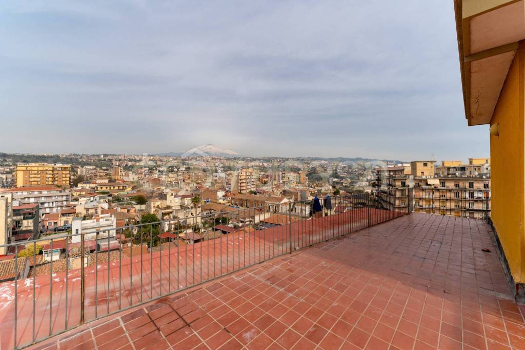 appartamento in vendita a Catania in zona Ognina