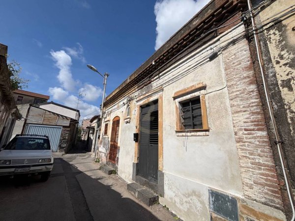 casa indipendente in vendita a Catania in zona Cibali