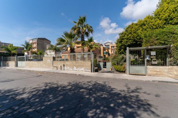 casa indipendente in vendita a Catania