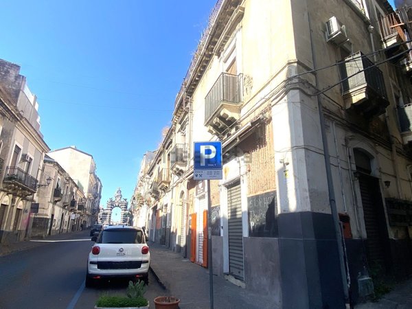 appartamento in vendita a Catania in zona Centro Storico