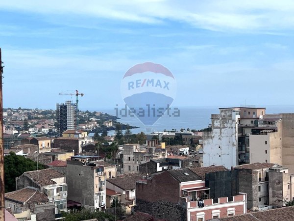 appartamento in vendita a Catania in zona Picanello
