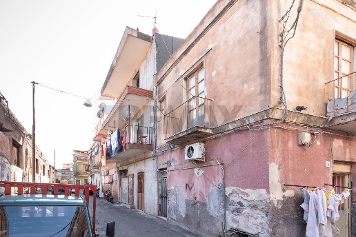 casa indipendente in vendita a Catania in zona Centro Storico
