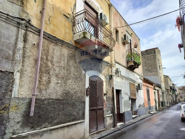 casa indipendente in vendita a Catania in zona Centro Storico