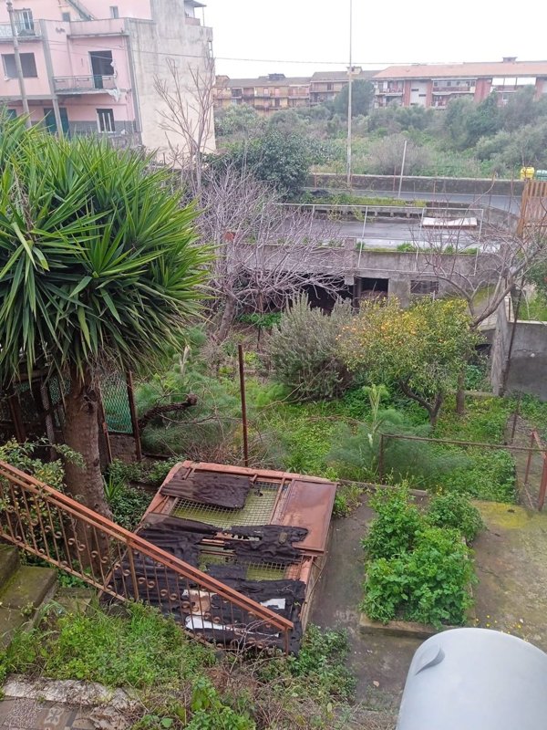 casa indipendente in vendita a Catania