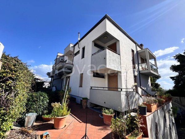 casa indipendente in vendita a Catania in zona Trappeto