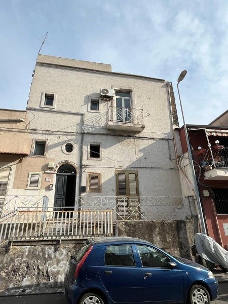 appartamento in vendita a Catania in zona Picanello