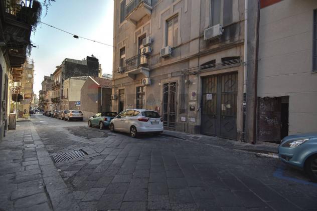 locale commerciale in vendita a Catania in zona Centro Storico