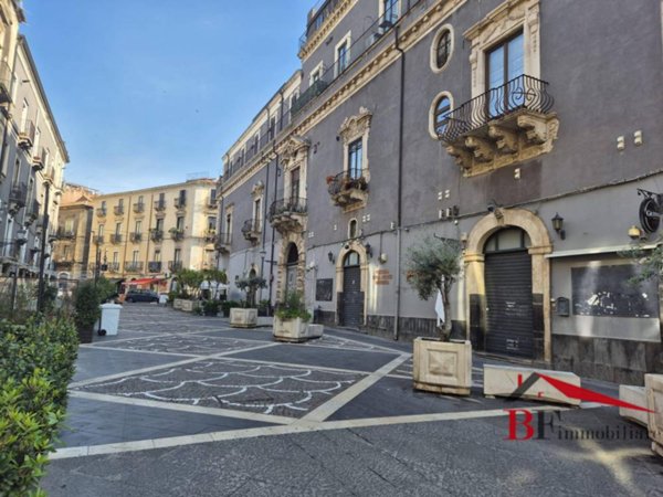 locale commerciale in vendita a Catania in zona Centro Storico