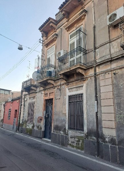 appartamento in vendita a Catania in zona Centro Storico