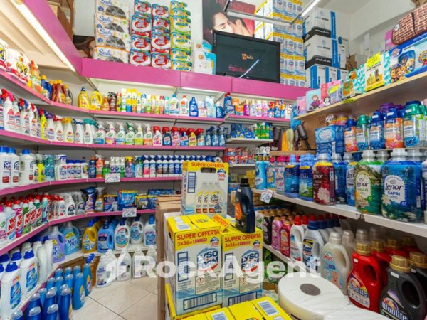 negozio in vendita a Catania