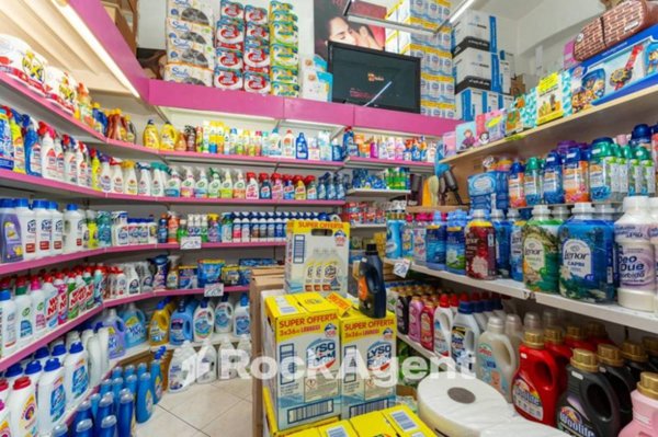 negozio in vendita a Catania