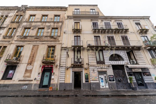 negozio in vendita a Catania in zona Centro Storico