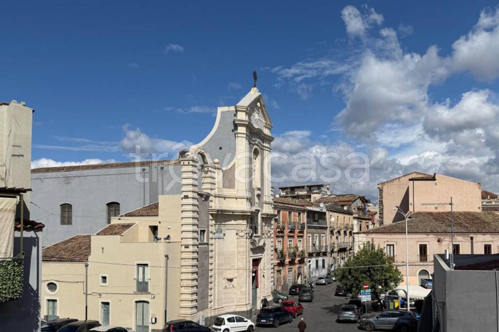 appartamento in vendita a Catania in zona Centro Storico