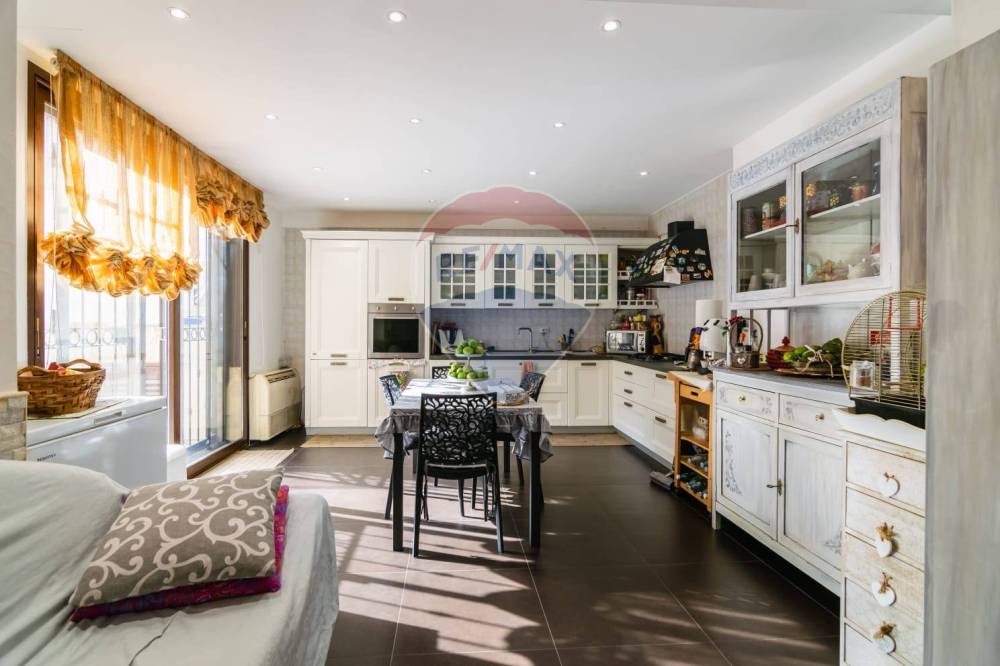 casa indipendente in vendita a Catania in zona Ognina