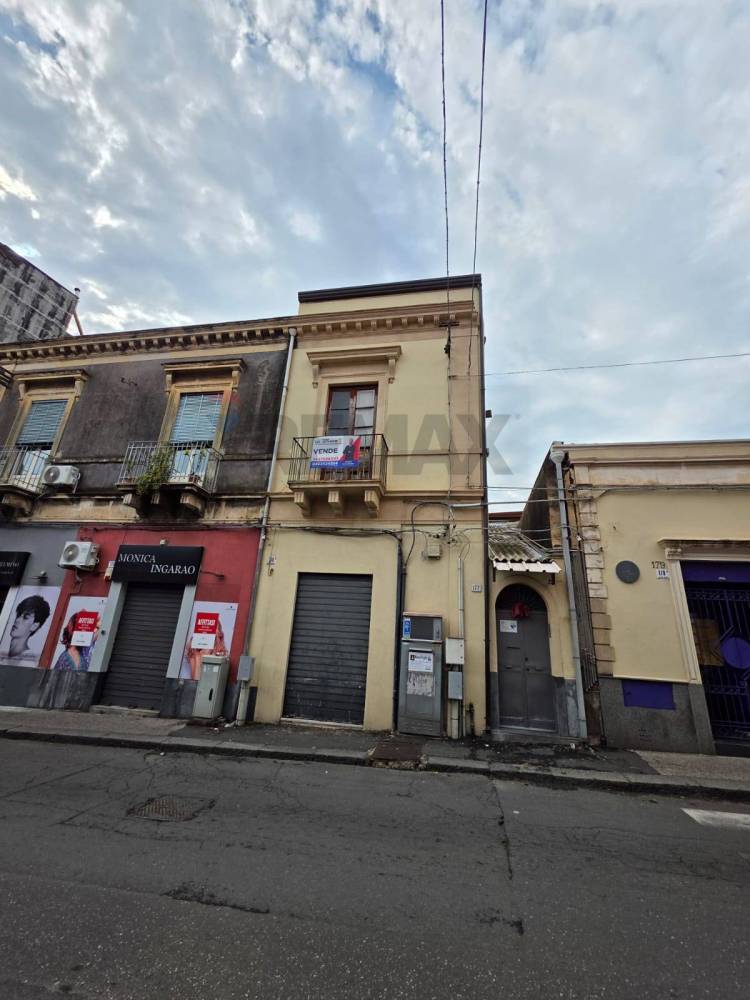 casa indipendente in vendita a Catania in zona Barriera del Bosco