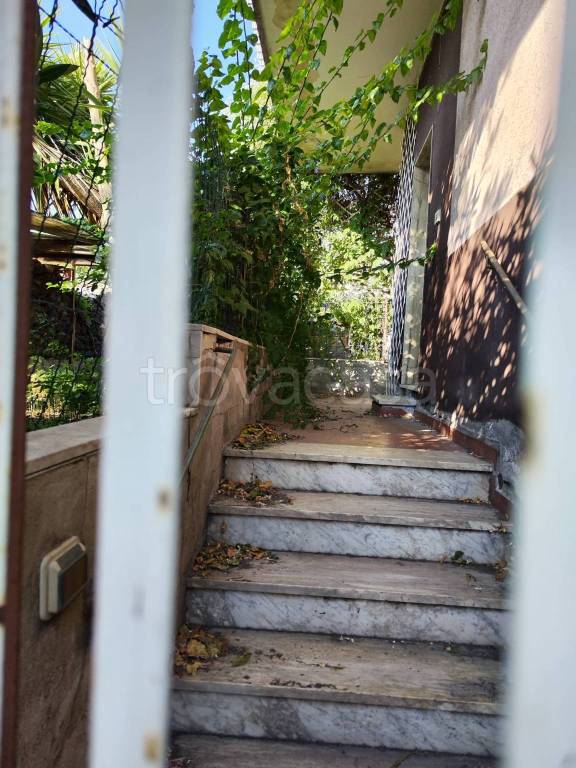 casa indipendente in vendita a Catania