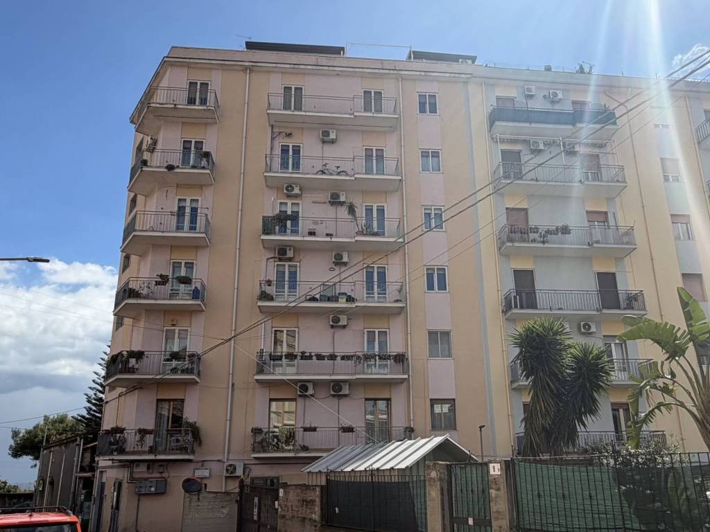 appartamento in vendita a Catania in zona Barriera del Bosco