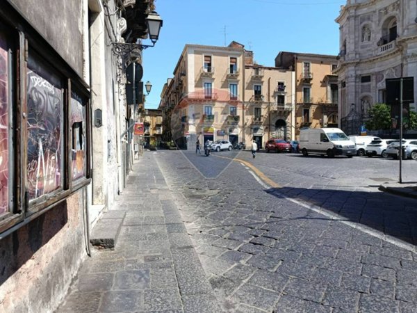 locale commerciale in vendita a Catania in zona Centro Storico