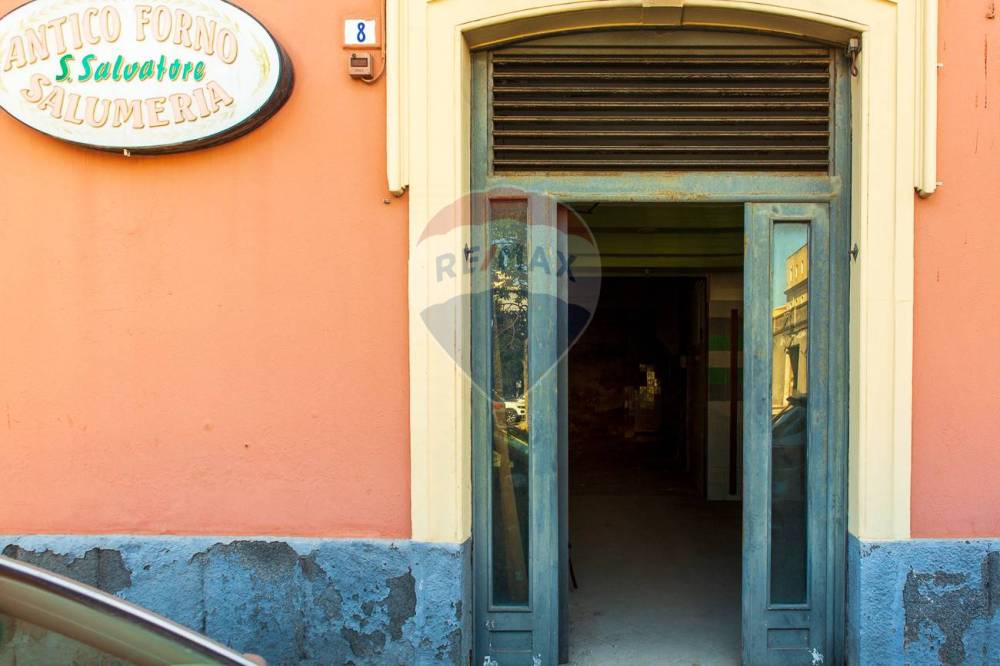locale commerciale in vendita a Catania in zona Cibali