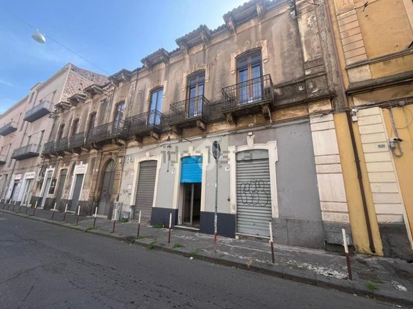 negozio in vendita a Catania