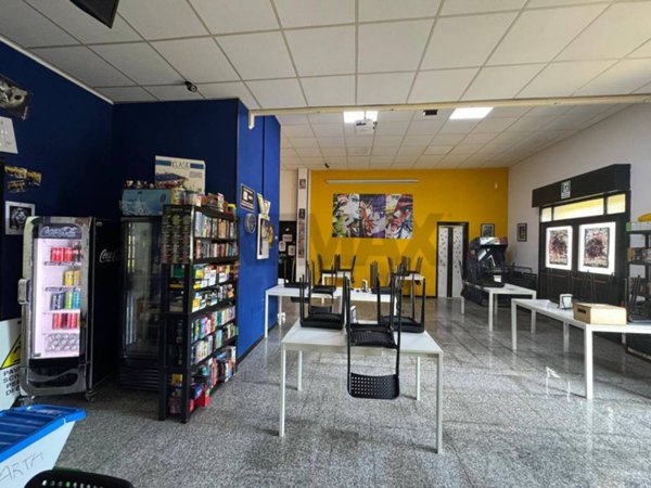 locale commerciale in vendita a Catania in zona Centro Storico
