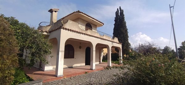casa indipendente in vendita a Catania in zona Villaggio Delfino-Vaccarizzo