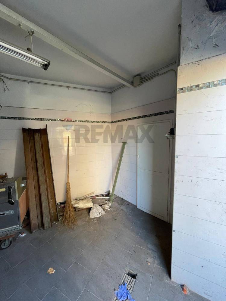 locale commerciale in vendita a Catania in zona Ognina