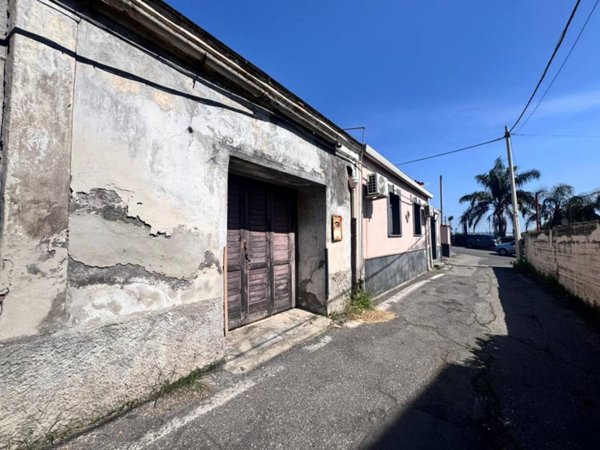 appartamento in vendita a Catania in zona Cibali