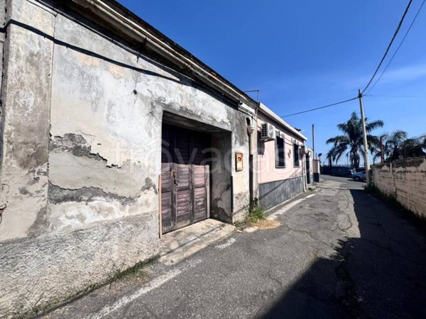 casa indipendente in vendita a Catania in zona Cibali