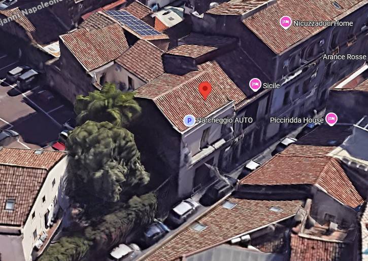 casa indipendente in vendita a Catania in zona Centro Storico