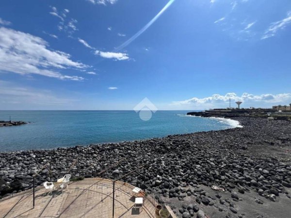 casa indipendente in vendita a Catania in zona Ognina