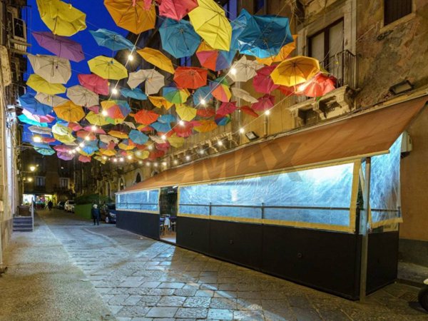 locale commerciale in vendita a Catania in zona Centro Storico