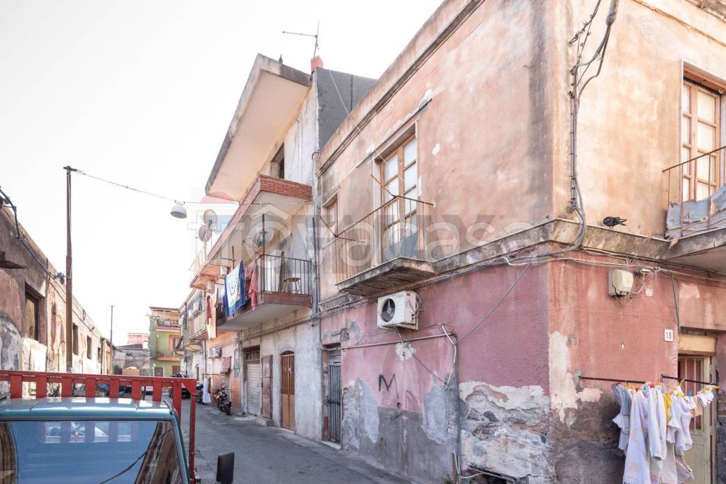 casa indipendente in vendita a Catania in zona Centro Storico