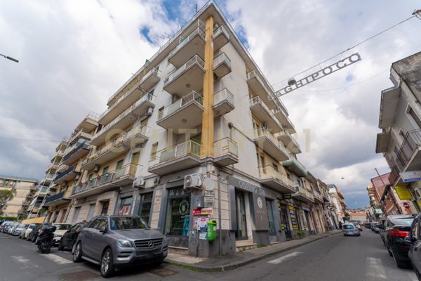 locale commerciale in vendita a Catania in zona Barriera del Bosco