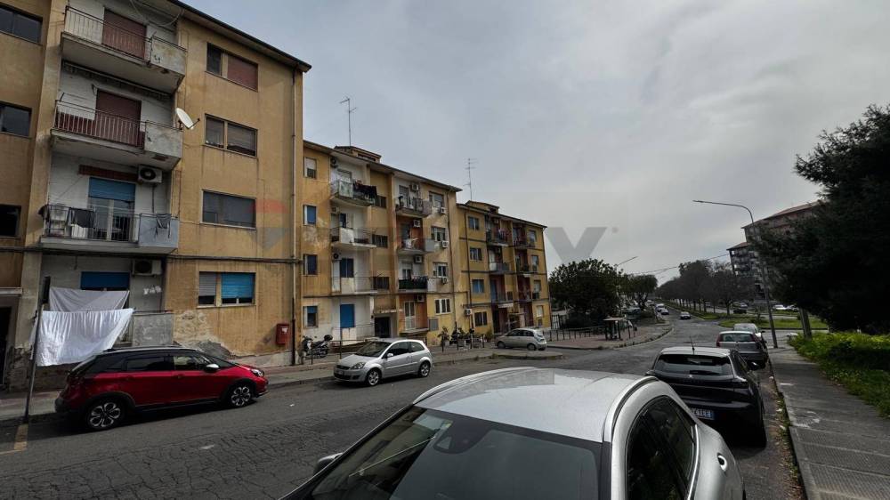 appartamento in vendita a Catania in zona Villaggio Sant'Agata