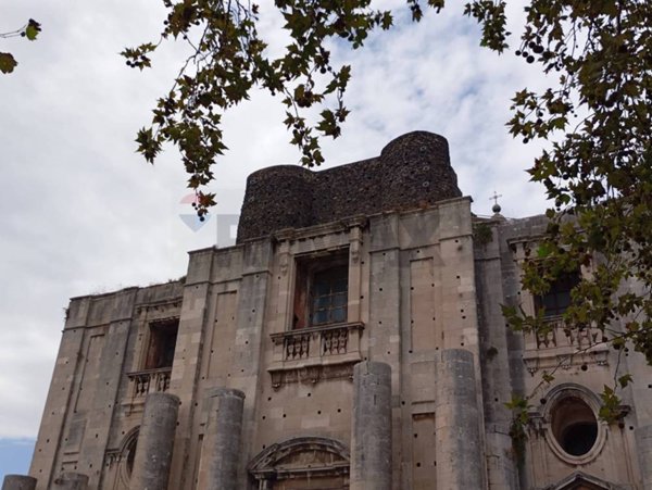 casa indipendente in vendita a Catania in zona Centro Storico