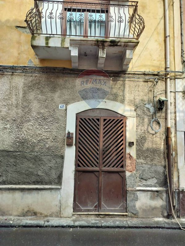 casa indipendente in vendita a Catania in zona Centro Storico