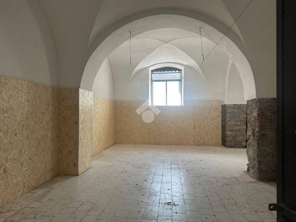 locale commerciale in vendita a Catania in zona Centro Storico