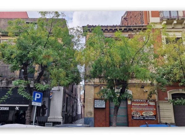 casa indipendente in vendita a Catania in zona Centro Storico