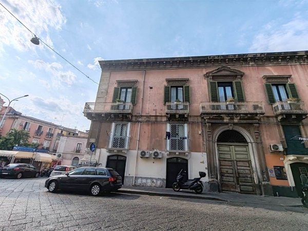 appartamento in vendita a Catania in zona Centro Storico