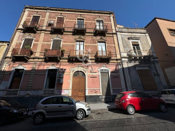 appartamento in vendita a Catania in zona Centro Storico