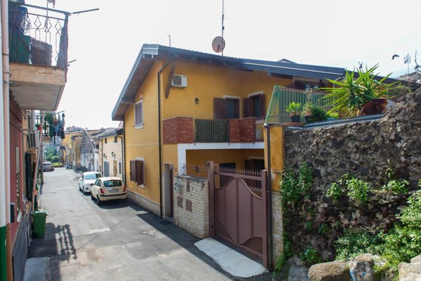 casa indipendente in vendita a Catania in zona Cibali