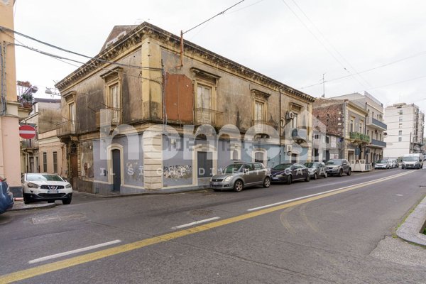 appartamento in vendita a Catania in zona Centro Storico