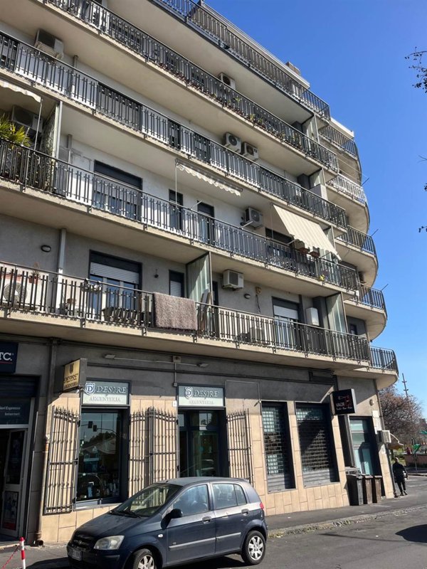 negozio in vendita a Catania