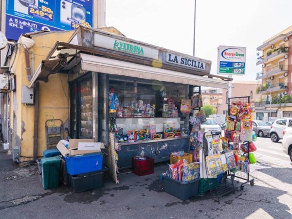 negozio in vendita a Catania in zona Picanello