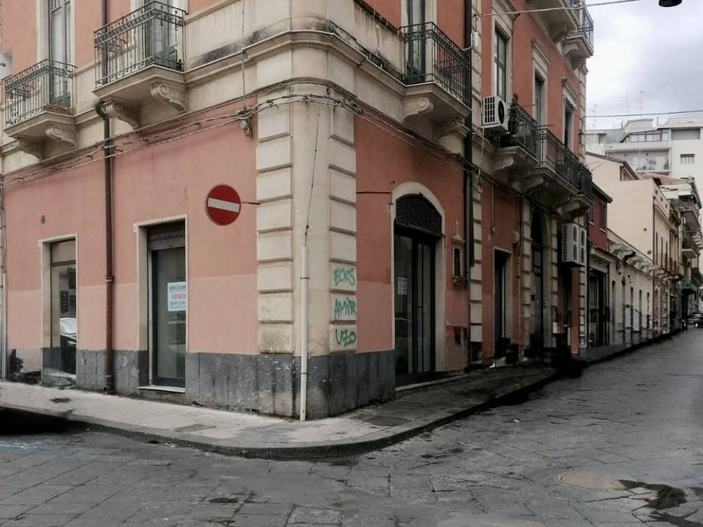 negozio in vendita a Catania