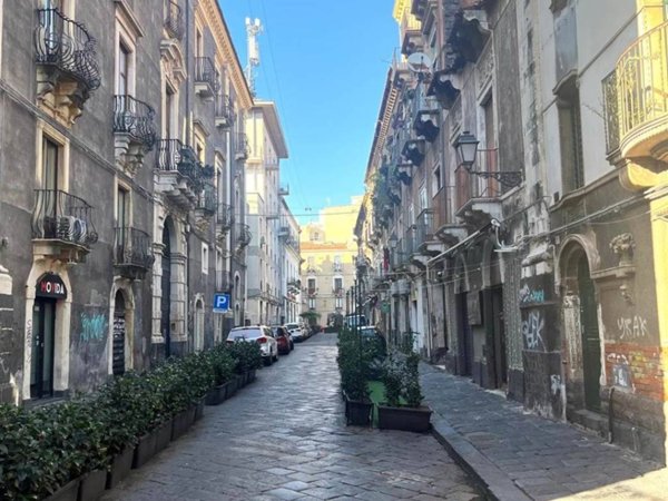appartamento in vendita a Catania in zona Centro Storico