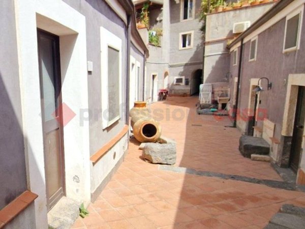 appartamento in vendita a Catania in zona Centro Storico