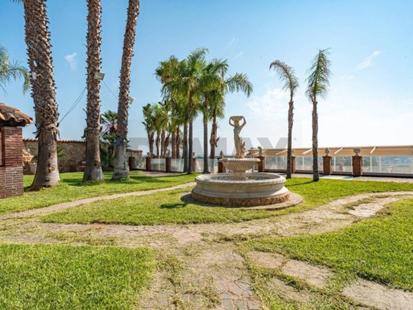 casa indipendente in vendita a Catania in zona Fontanarossa